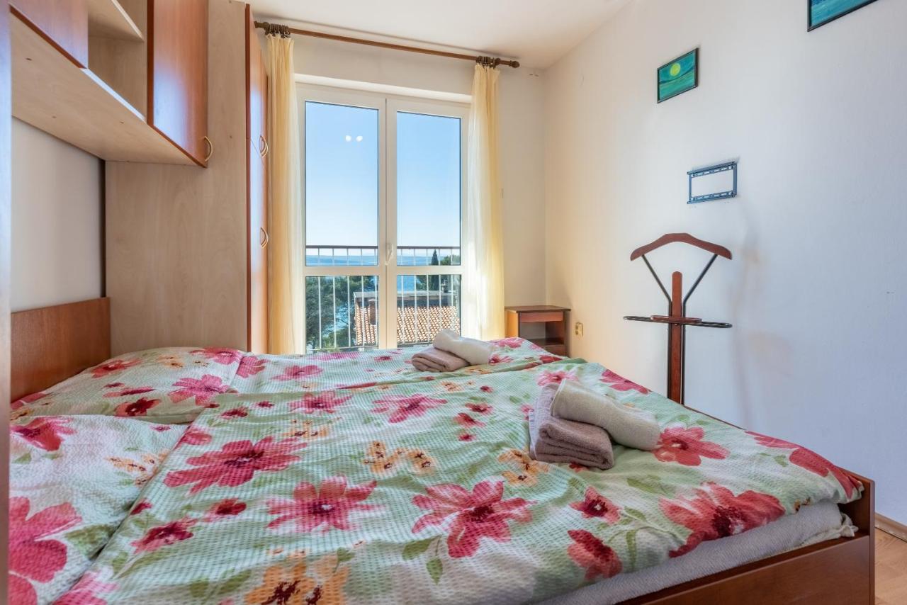 Apartment Mira "Pet Friendly" Crikvenica Bagian luar foto