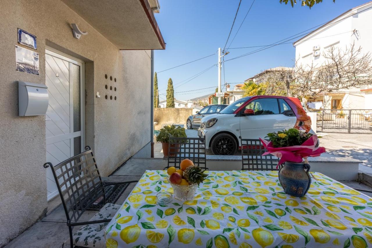 Apartment Mira "Pet Friendly" Crikvenica Bagian luar foto