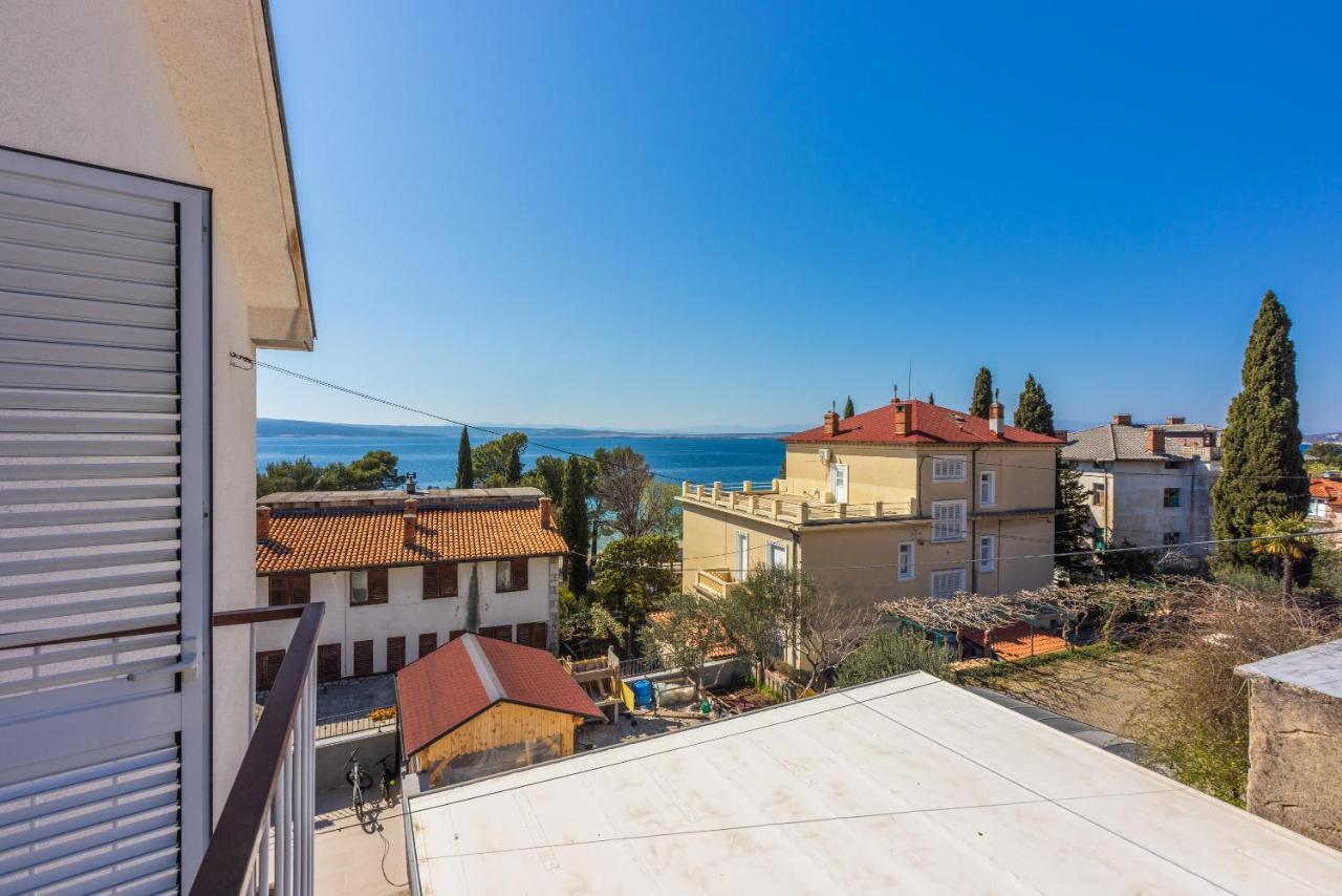 Apartment Mira "Pet Friendly" Crikvenica Bagian luar foto