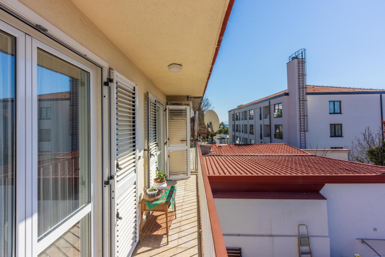 Apartment Mira "Pet Friendly" Crikvenica Bagian luar foto